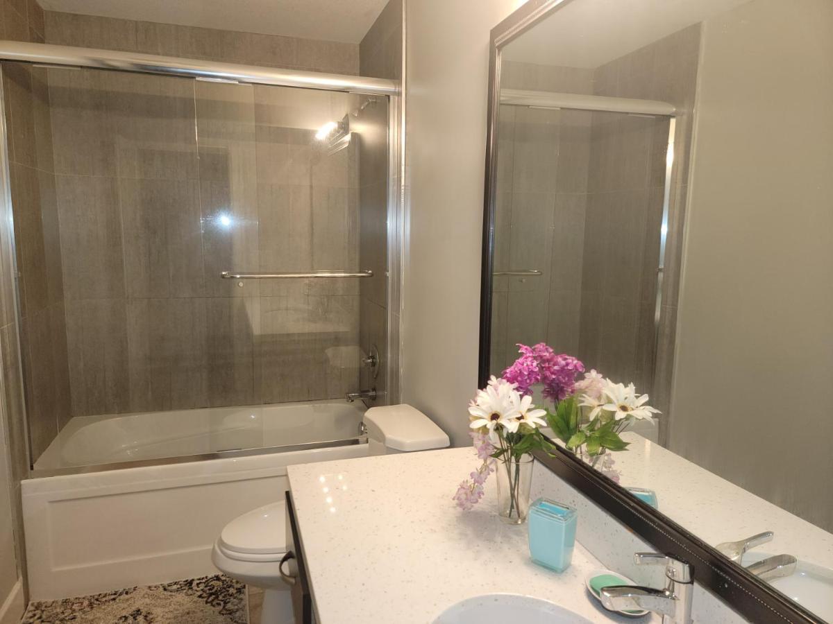 אבוטספורד Oscar Inn & 2Bd Family Suite Or Private Room מראה חיצוני תמונה