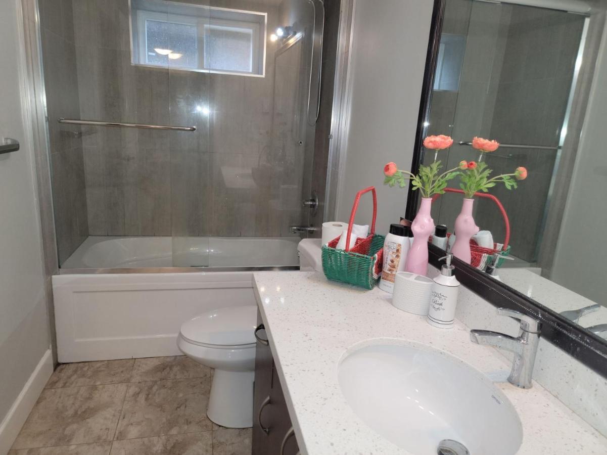 אבוטספורד Oscar Inn & 2Bd Family Suite Or Private Room מראה חיצוני תמונה