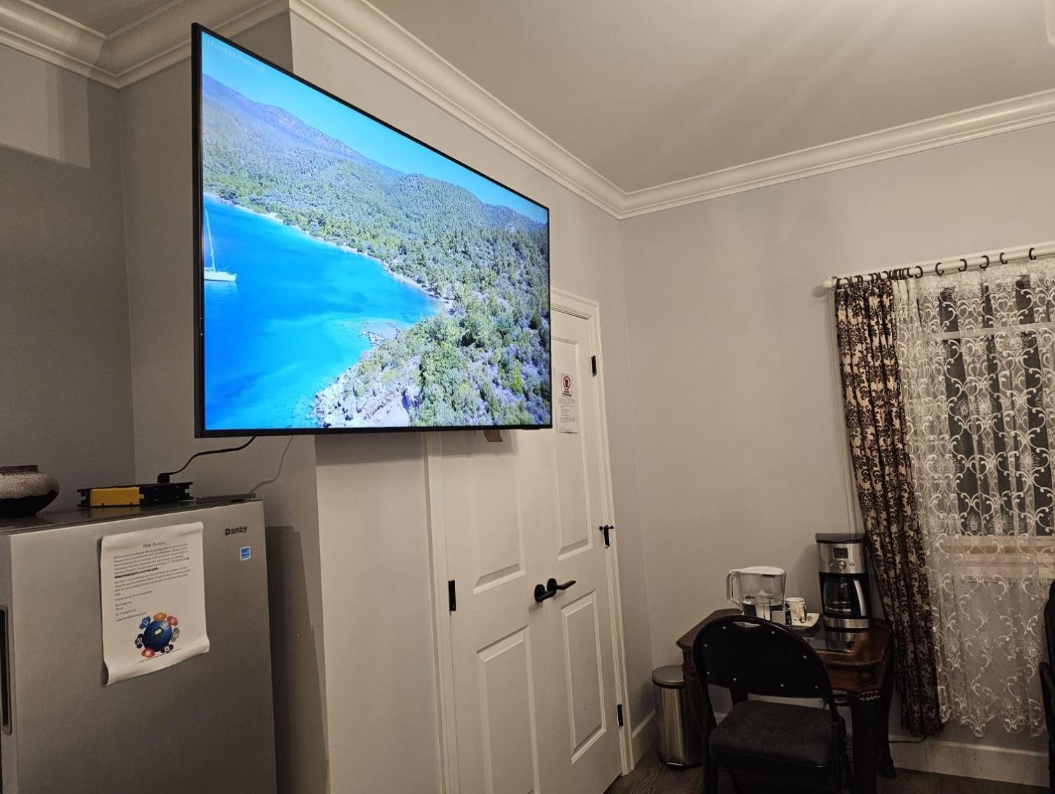 אבוטספורד Oscar Inn & 2Bd Family Suite Or Private Room מראה חיצוני תמונה